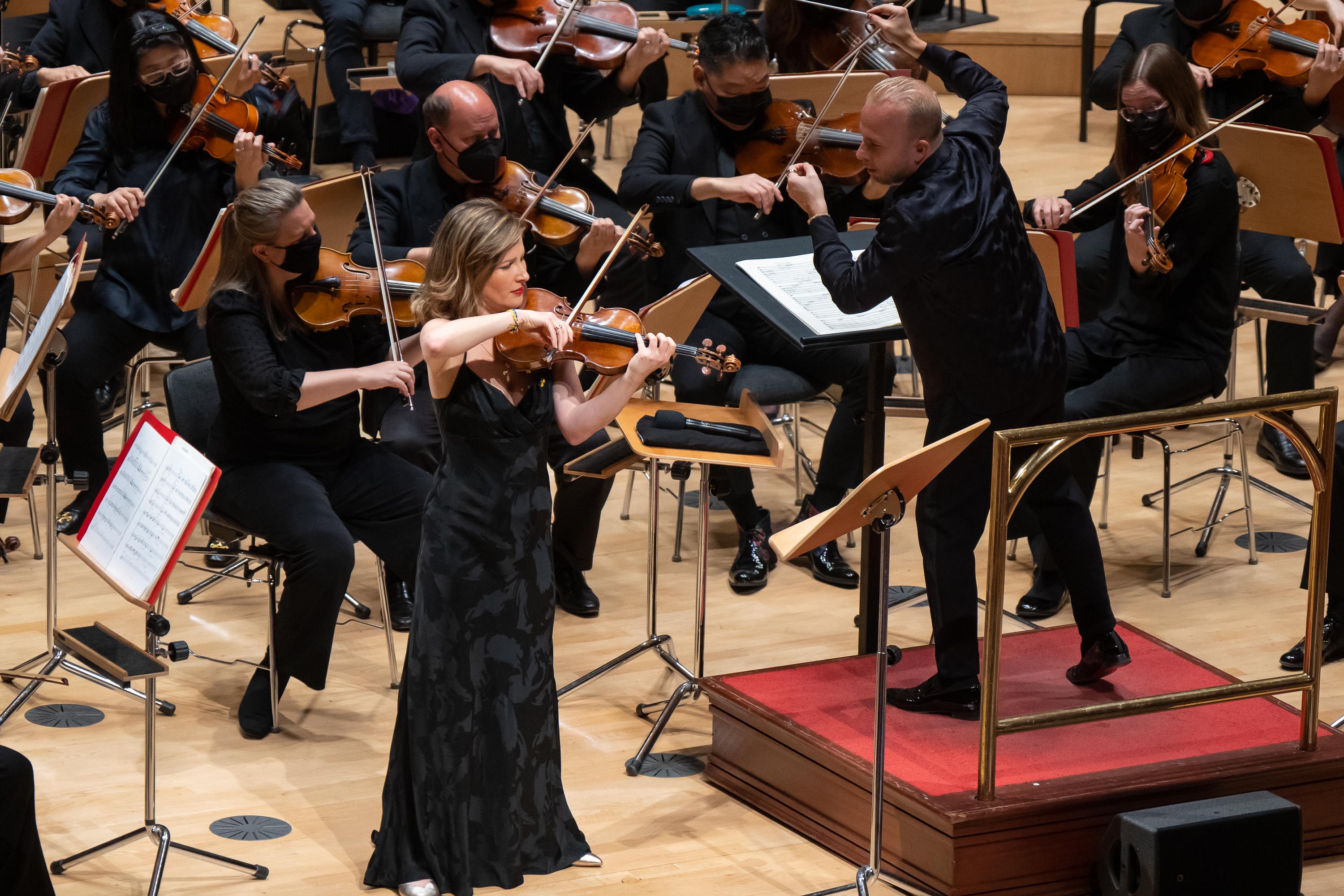 Lisa, Yannick, and the Orchestra during a particularly poignant section of the Szymanowski