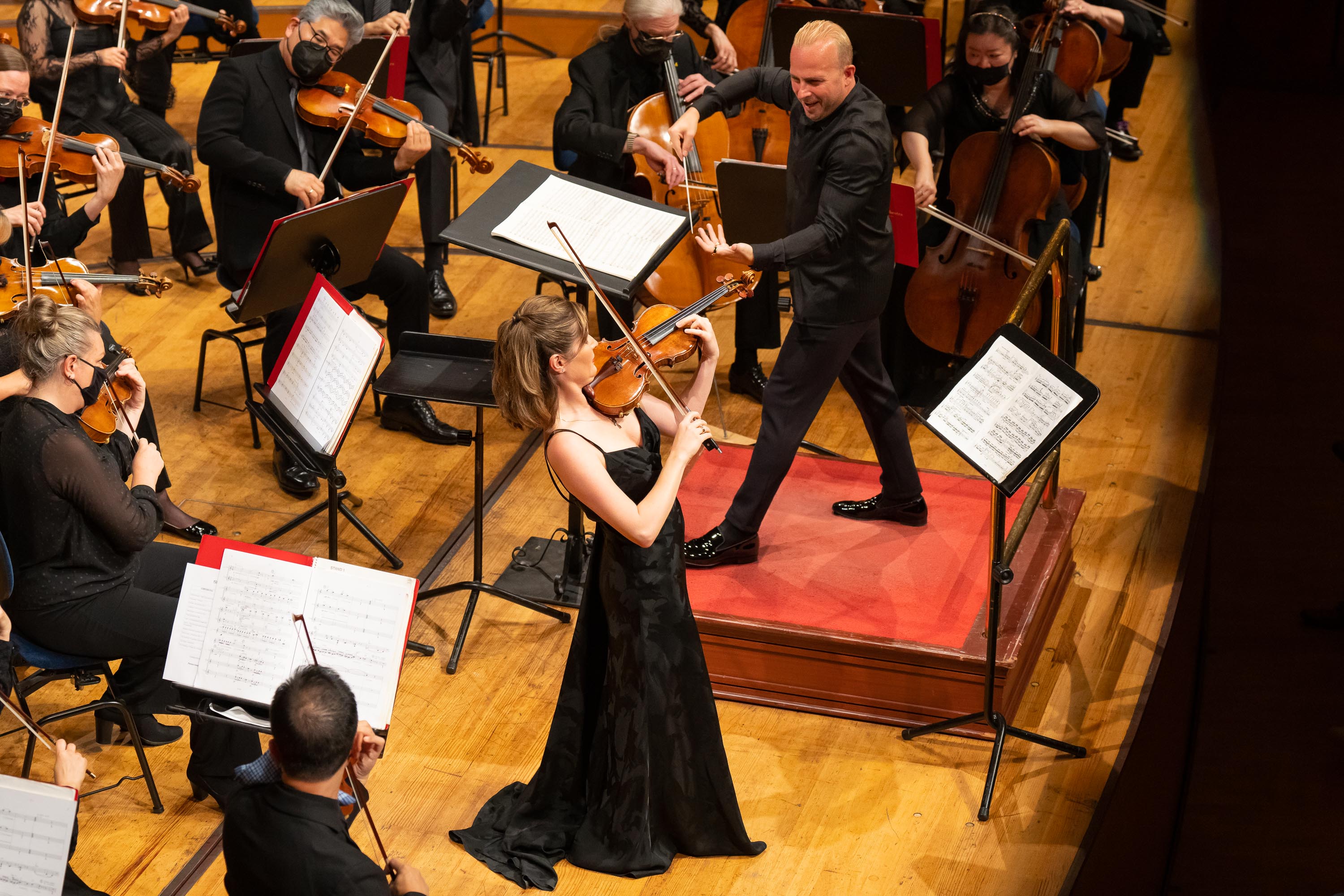 Lisa Batiashvili returned to perform Szymanowski’s First Violin Concerto and Chausson’s Poème