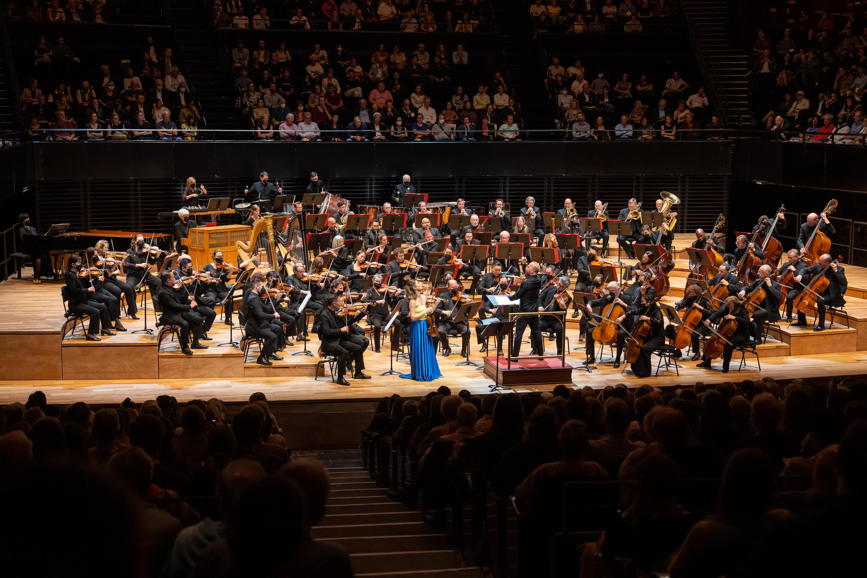 Lisa performed Szymanowski’s First Violin Concerto and Chausson’s Poème for the first half of the concert